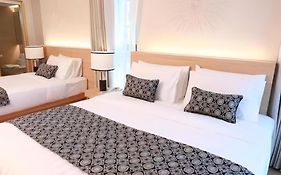 ไอโคนิก สวีท (มาตรฐาน Sha)